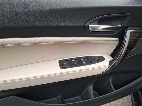 Used 2017 BMW 230i xDrive Convertible image 10