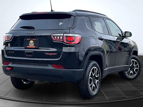 Used 2024 Jeep Compass Trailhawk AWD/4WD image 23