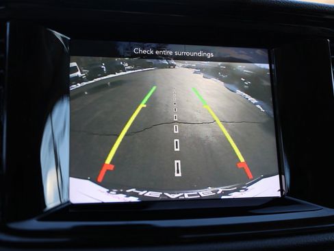 Used 2022 Dodge Durango SXT image 25