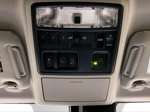 Certified 2024 Toyota 4Runner Limited AWD/4WD image 36