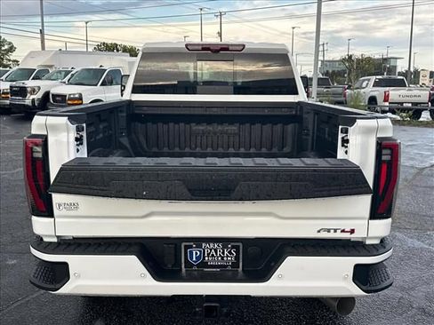 New 2026 GMC Sierra 2500 AT4 w/ AT4 Premium Plus Package AWD/4WD image 11