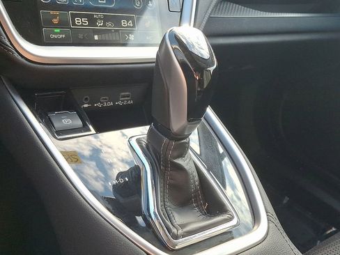 Used 2025 Subaru Outback Premium image 16