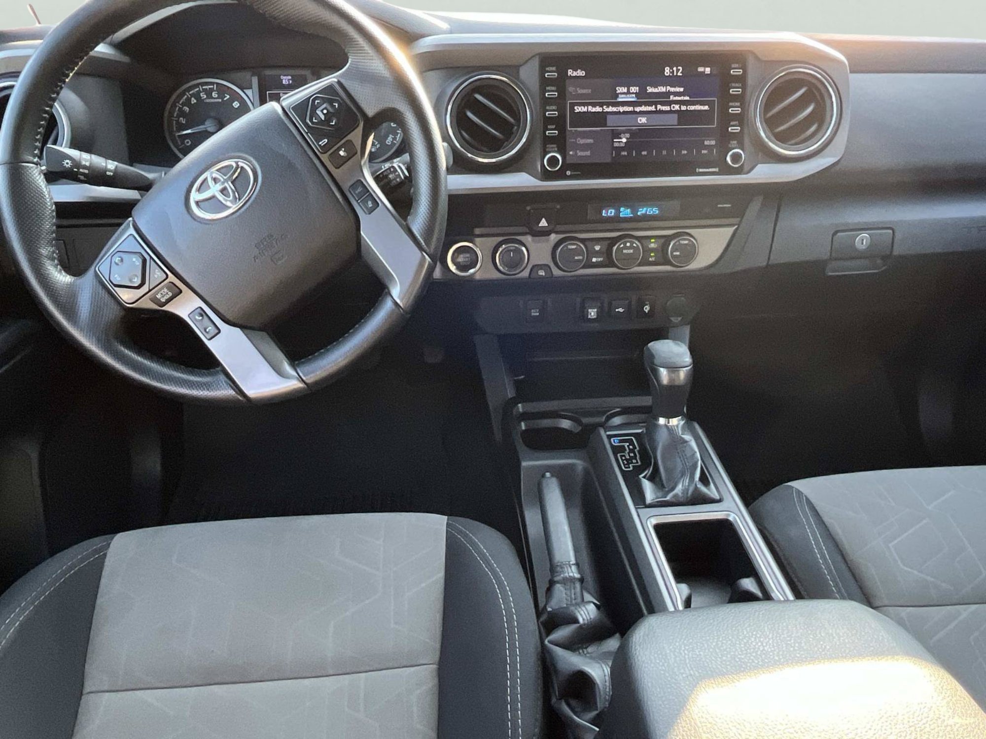 Used 2022 Toyota Tacoma TRD Off-Road AWD/4WD image 10