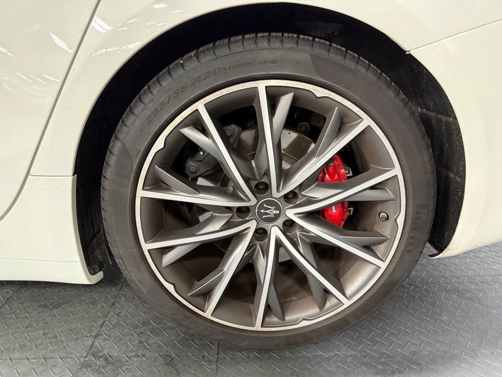 Used 2023 Maserati Ghibli Modena Q4 AWD/4WD image 7