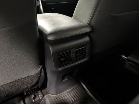 Used 2025 Toyota RAV4 LE AWD/4WD image 46