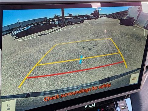 Used 2025 Toyota Tundra Limited AWD/4WD image 13