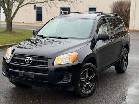 Used 2009 Toyota RAV4 4WD image 2