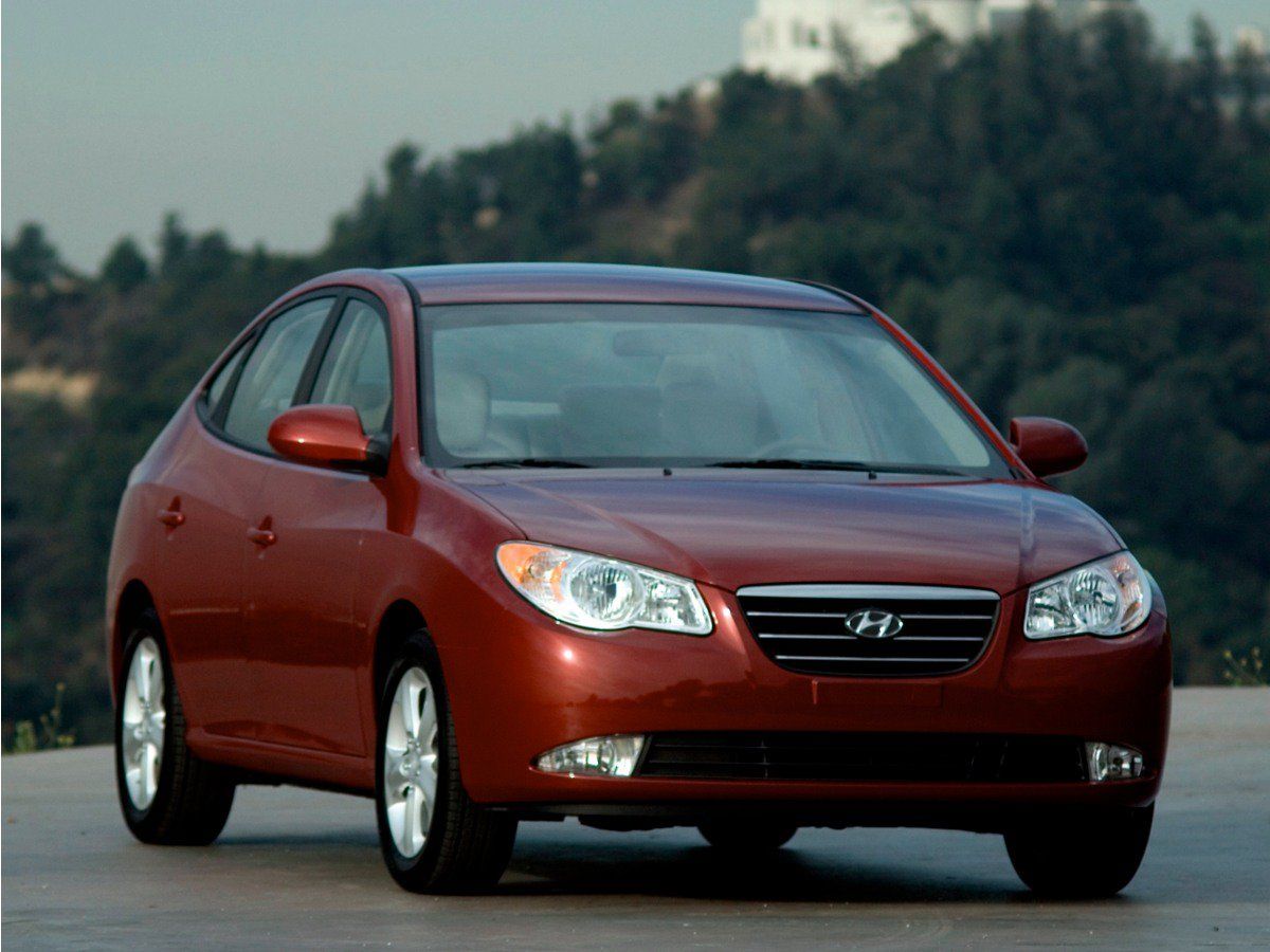 Used 2009 Hyundai Elantra SE FWD image 1