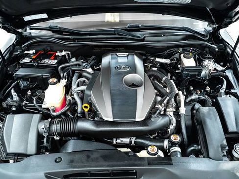 Used 2016 Lexus IS 200t image 36