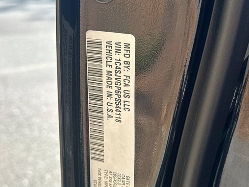 Used 2023 Jeep Grand Wagoneer Series III w/ Quick Order Packagew 28T AWD/4WD image 30