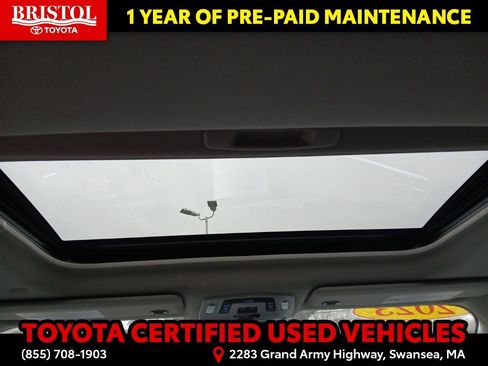 Certified 2023 Toyota Sienna XLE image 19