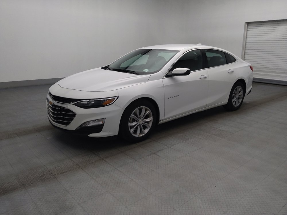 Used 2025 Chevrolet Malibu LT FWD image 2