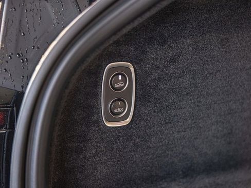 New 2026 Aston Martin DBX 707 image 17