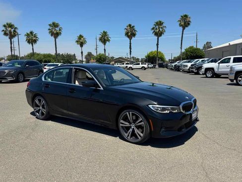 Used 2021 BMW 330i Sedan w/ Convenience Package RWD image 11