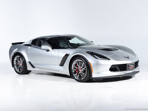 Used 2016 Chevrolet Corvette Z06 RWD image 2