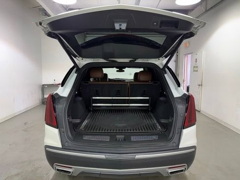 Certified 2020 Cadillac XT5 Premium Luxury w/ LPO, Floor Liner Package FWD image 7