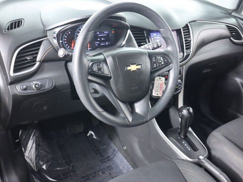 Used 2020 Chevrolet Trax LS w/ Tint and Cruise Package image 9