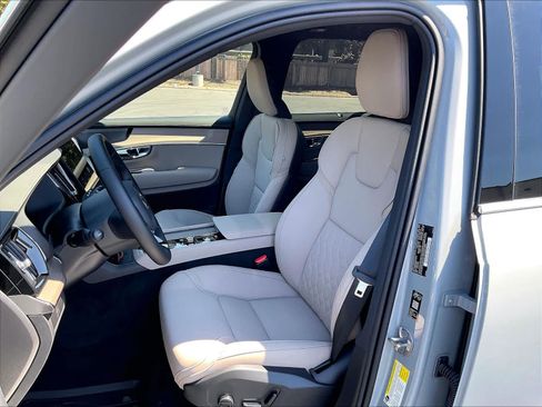 New 2027 Volvo XC90 B6 Plus AWD/4WD image 11