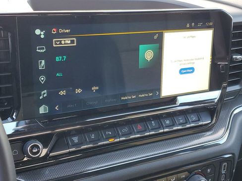 Used 2025 Chevrolet Silverado 2500 ZR2 w/ Technology Package image 18