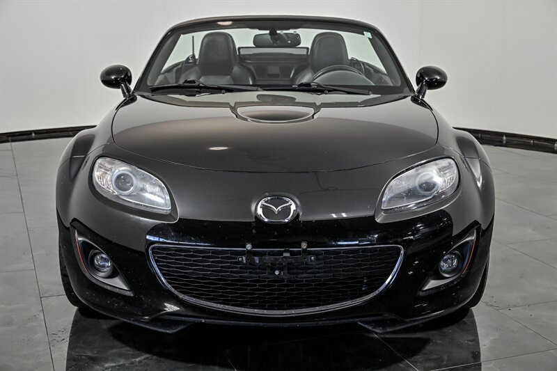 Used 2012 MAZDA MX-5 Miata Grand Touring w/ Premium Pkg RWD image 4