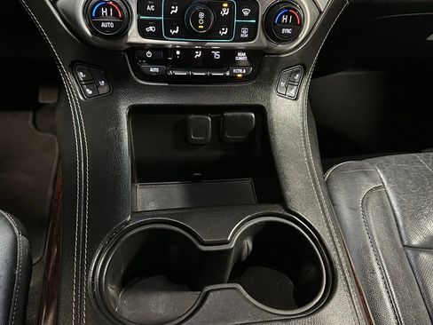 Used 2018 GMC Yukon XL SLT image 30