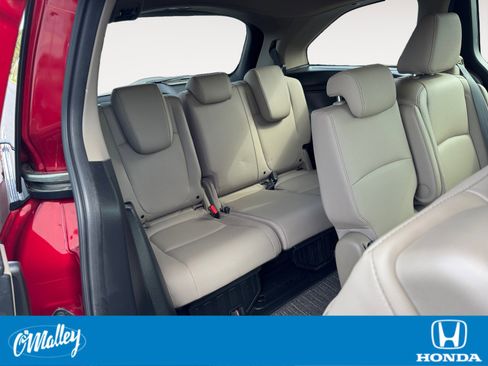Certified 2024 Honda Odyssey EX-L image 13