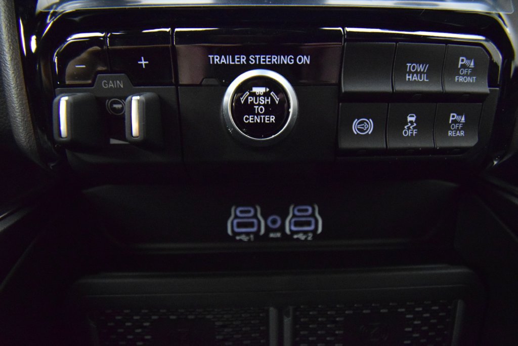 New 2027 RAM 3500 Big Horn AWD/4WD image 26