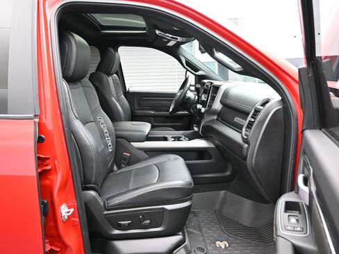 Used 2024 RAM 2500 Rebel AWD/4WD image 13