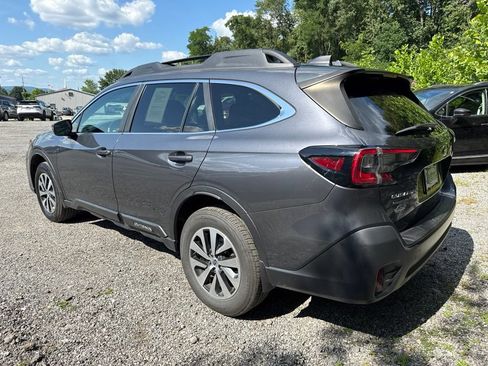 Used 2022 Subaru Outback Premium AWD/4WD image 7