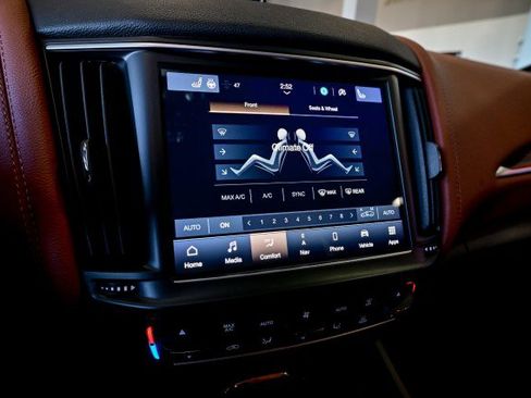 Used 2022 Maserati Levante GT image 40