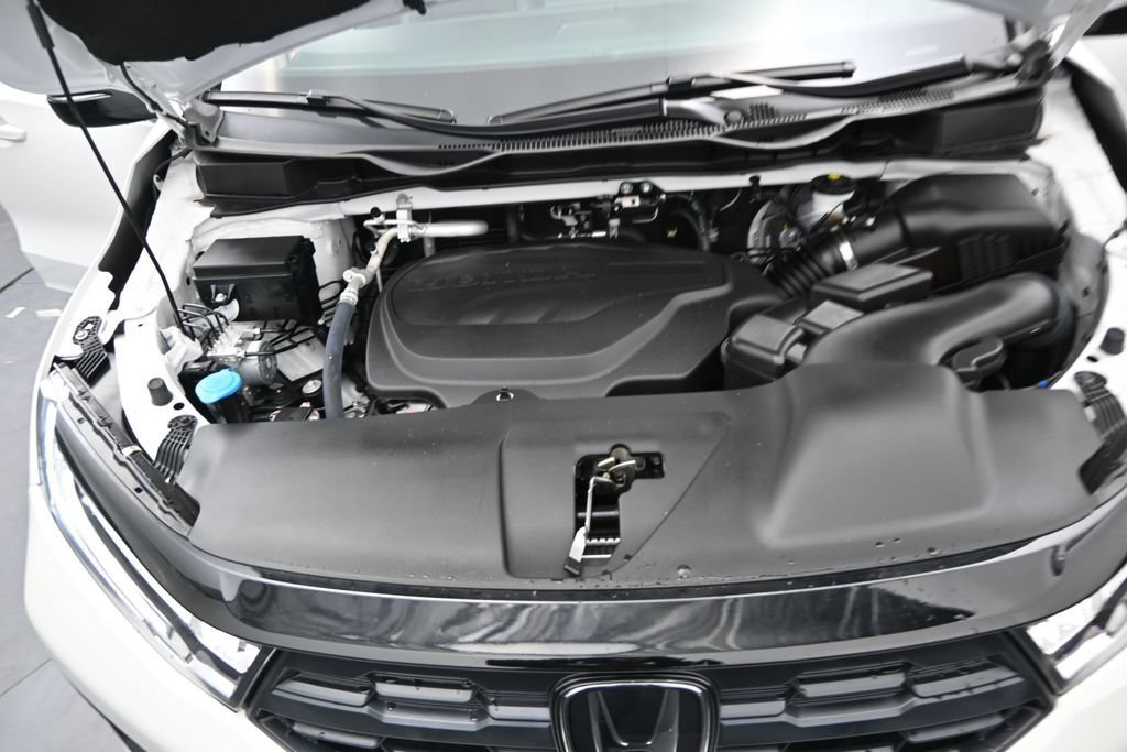 Used 2025 Honda Odyssey Sport-L image 12