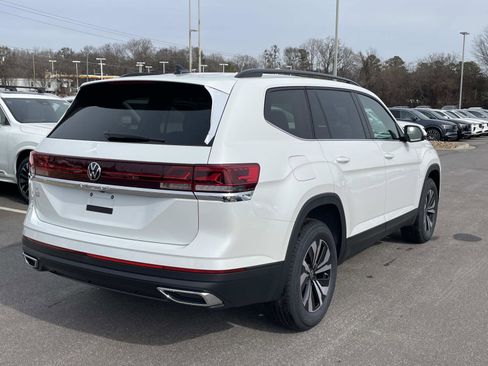 New 2026 Volkswagen Atlas SE FWD image 7