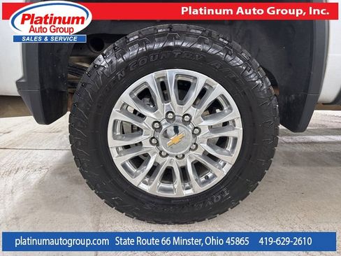 Used 2022 Chevrolet Silverado 2500 High Country w/ Technology Package image 51