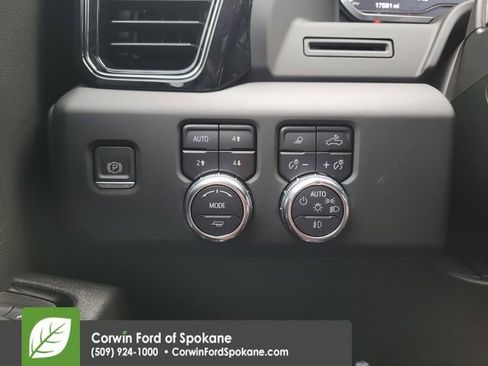 Used 2023 GMC Sierra 1500 AT4 image 25