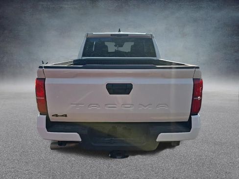 Used 2024 Toyota Tacoma TRD Sport AWD/4WD image 7