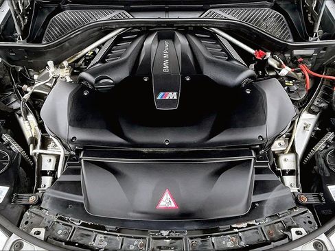 Used 2018 BMW X6 M image 30