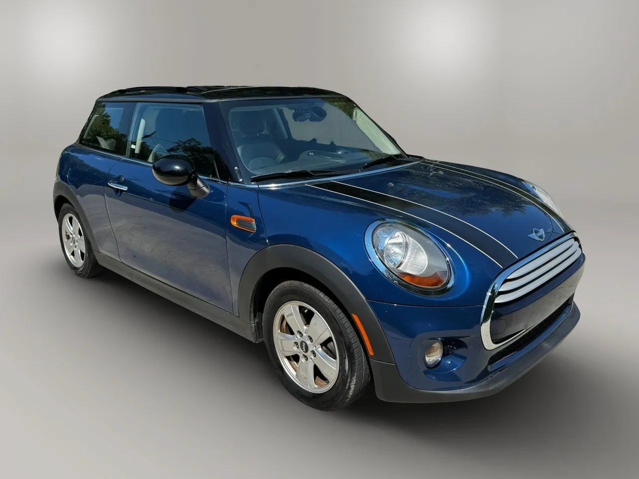 Used 2015 MINI Cooper 2-Door Hardtop FWD image 7