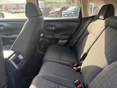 Used 2023 Honda HR-V LX image 18