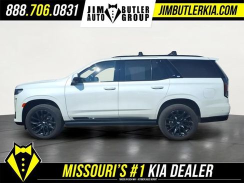 Used 2023 Cadillac Escalade Sport Platinum w/ LPO, ONYX Package AWD/4WD image 4