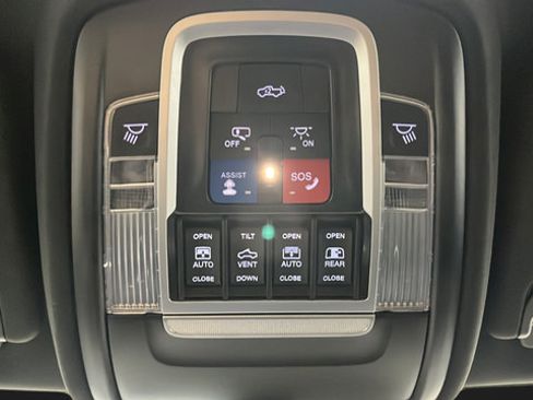 Used 2025 RAM 1500 Laramie w/ Sport Appearance Package AWD/4WD image 36