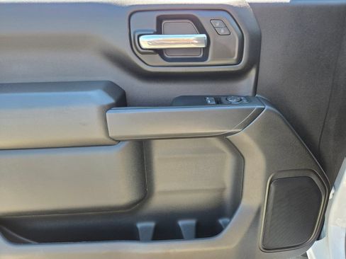 Used 2025 GMC Sierra 2500 Pro RWD image 17