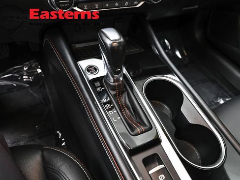 Used 2023 Nissan Altima 2.0 SR FWD image 12