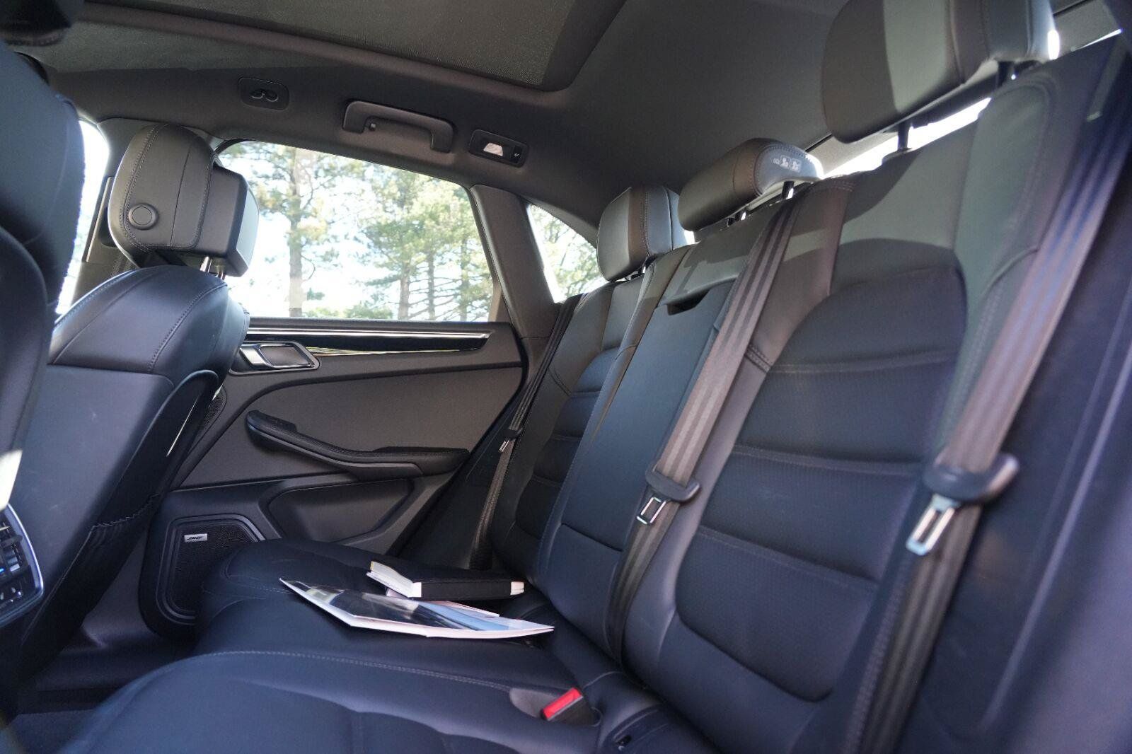 Used 2021 Porsche Macan AWD/4WD image 15