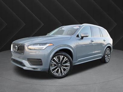 Used 2021 Volvo XC90 T5 Momentum w/ Climate Package