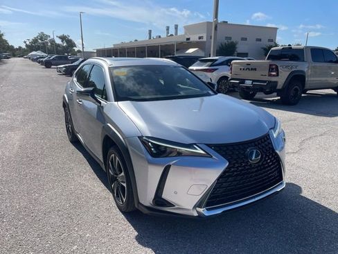 Used 2024 Lexus UX 250h FWD image 5