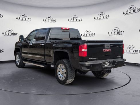 Used 2016 GMC Sierra 2500 Denali w/ Duramax Plus Package image 4