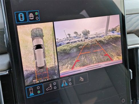 Used 2025 GMC Yukon Denali image 24