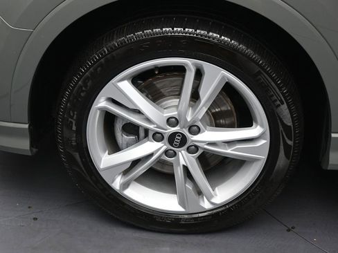 Used 2022 Audi Q3 2.0T Premium w/ Convenience Package AWD/4WD image 38