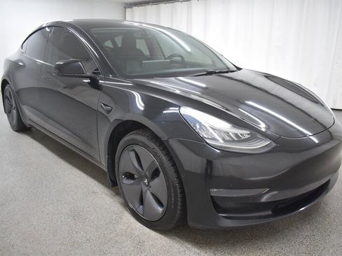 Used 2019 Tesla Model 3 Long Range image 1