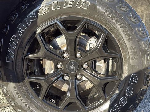 Certified 2022 Ford Expedition Timberline image 9